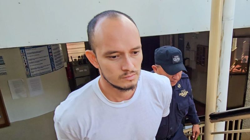 Óscar Armando seguirá detenido por el asesinato de su expareja. Foto / Cortesía