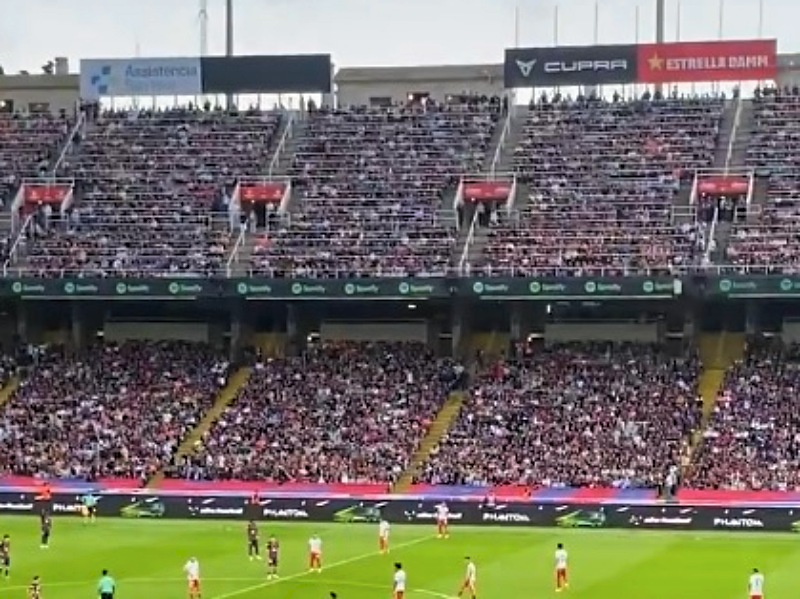 protesta villarreal barcelona laliga girona espana viral