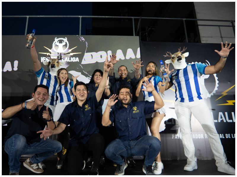 "RON VENADO, patrocinador oficial regional de LALIGA. Uniendo la pasión del fútbol con la autenticidad de más de 75 años."