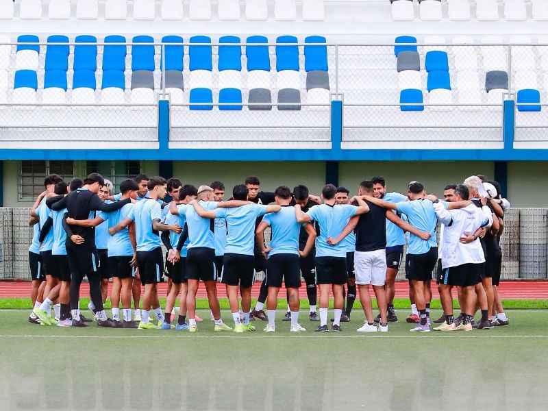 Concentración. Los albos esperan no titubear ante Limeño. De locales, esperan tener el apoyo de su gente. Foto: Cortesía Alianza FC