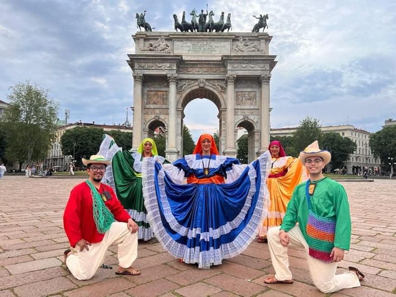 Grupo Danzarte Mis Raices visibiliza a El Salvador en Italia