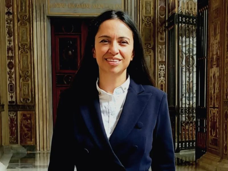 La pintora salvadoreña radicada en Italia, Gothy López, fue parte de una muestra colectiva