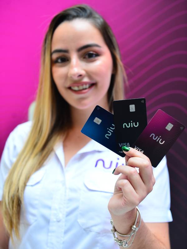 LM- Banco Cuscatlán-Tarjeta