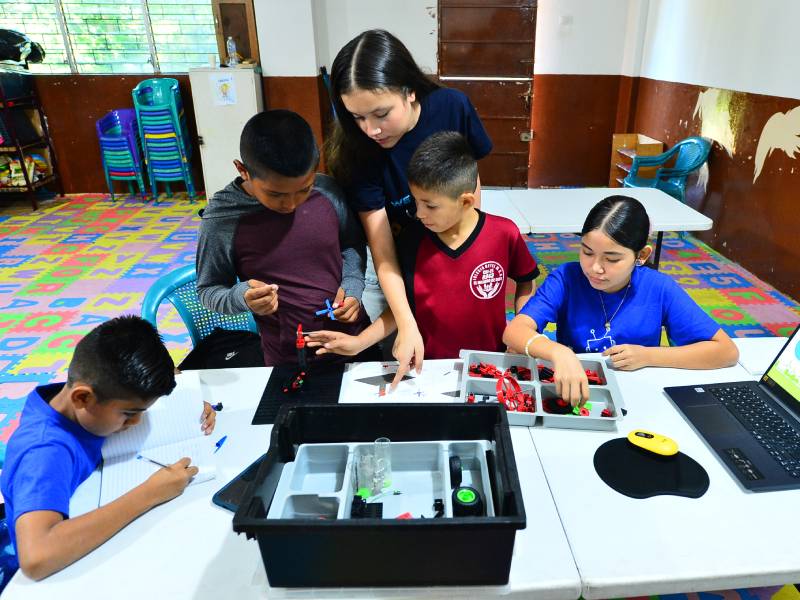 LM-Robótica- Clases- Quezaltepeque