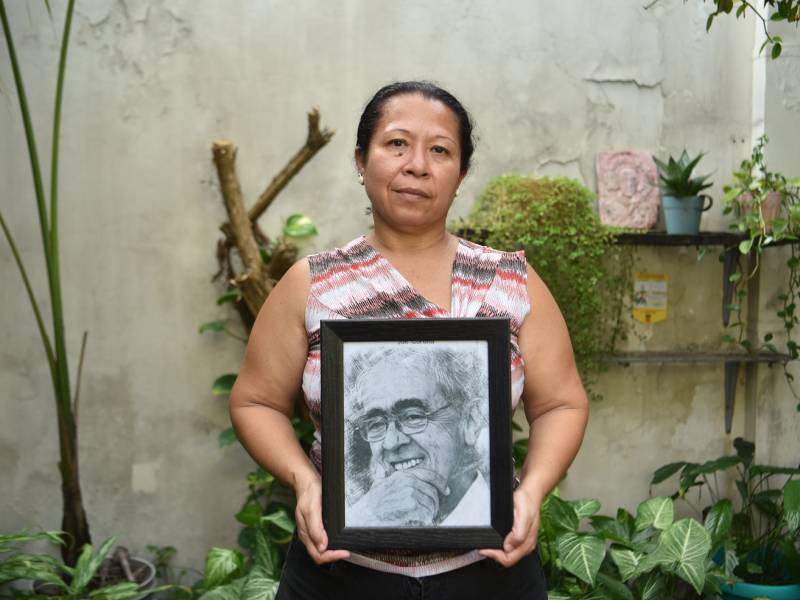 ML Ana Julia Escalante Directora Probusqueda