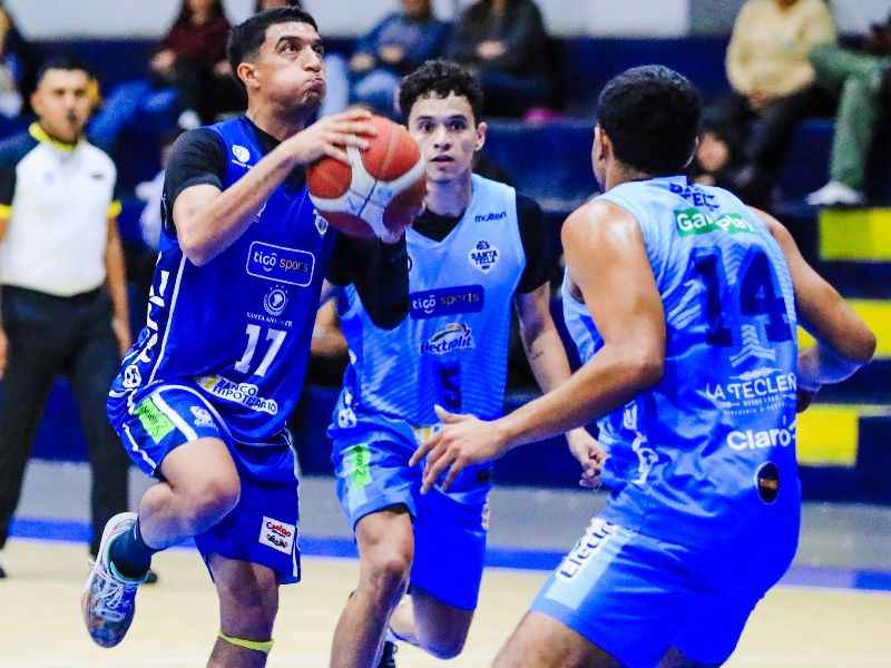 Parte del juego entre Santa Tecla y Metapán, en los cuartos de final de la LMB. Foto: Cortesía @LMB_ELSALVADOR