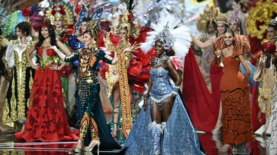 Dos miembros del jurado de Miss Universo renuncian entre críticas por supuesto fraude. Foto: AFP