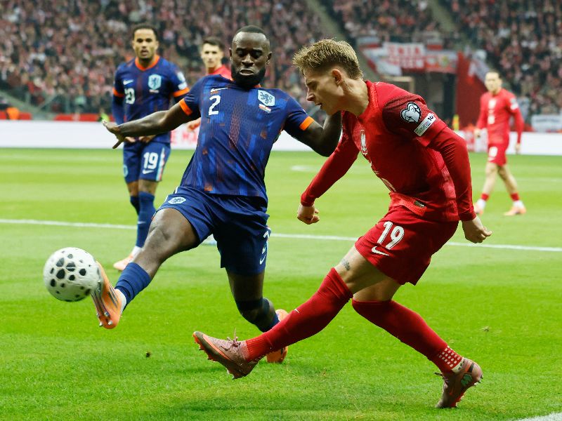 Juego entre Países Bajos vs. Polonia. Foto: EDH AFP