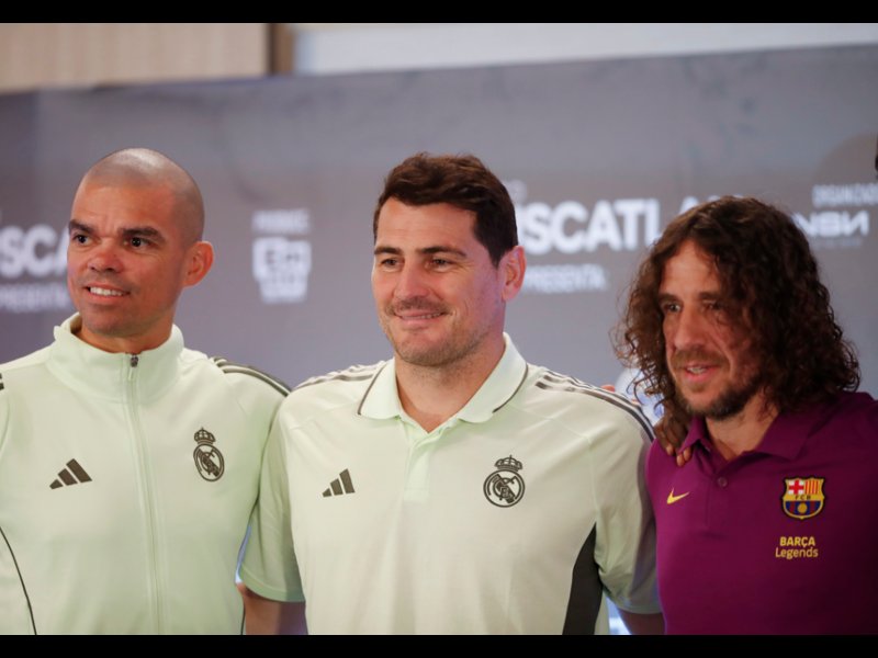 Pepe Iker Casillas Carles Puyol El Salvador