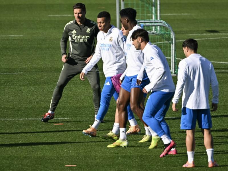 Real Madrid Entreno Champions League 2025