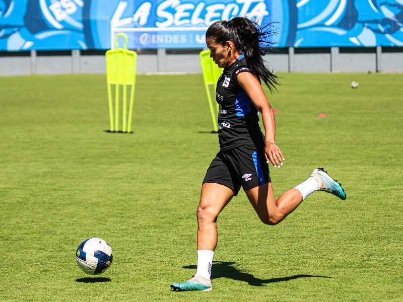 Entrenamiento de la Selecta Femenina. Foto: Cortesía Fesfut/LaSelecta