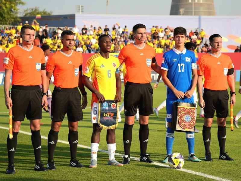 Selecta Sub 17 capitán Emerson Guardado