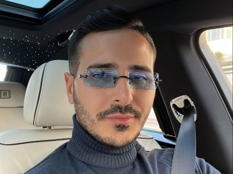 Simon Leviev, el israelí conocido como "El estafador de Tinder" quedó libre de cargos.