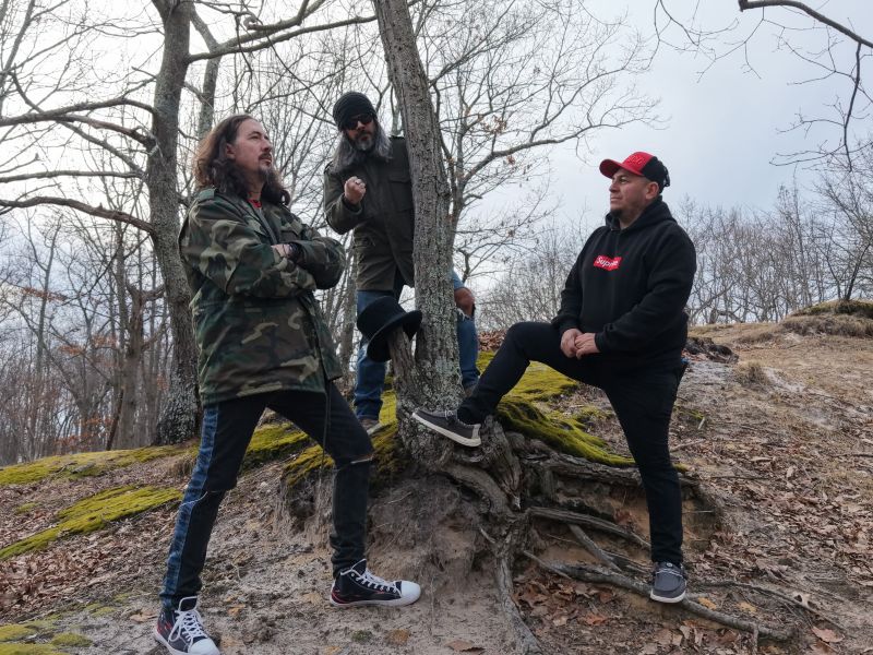 Solo Borges trae nuevo material.