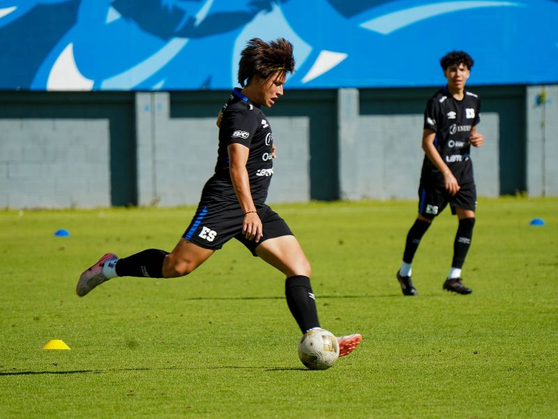Entrenamiento de la Sub 20. Foto: Cortesía Fesfut/LaSelecta