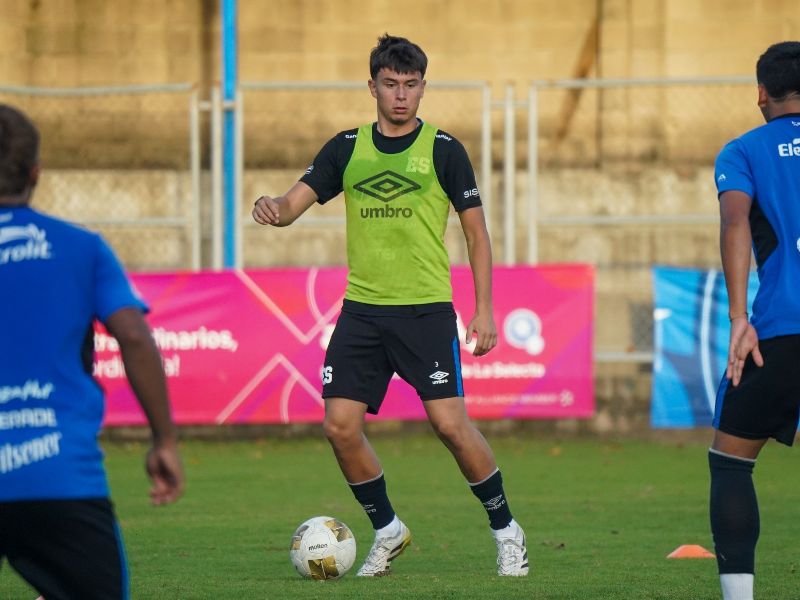 El volante Anthony Umanzor, en la práctica de la Sub 17. Foto: Cortesía LaSelecta