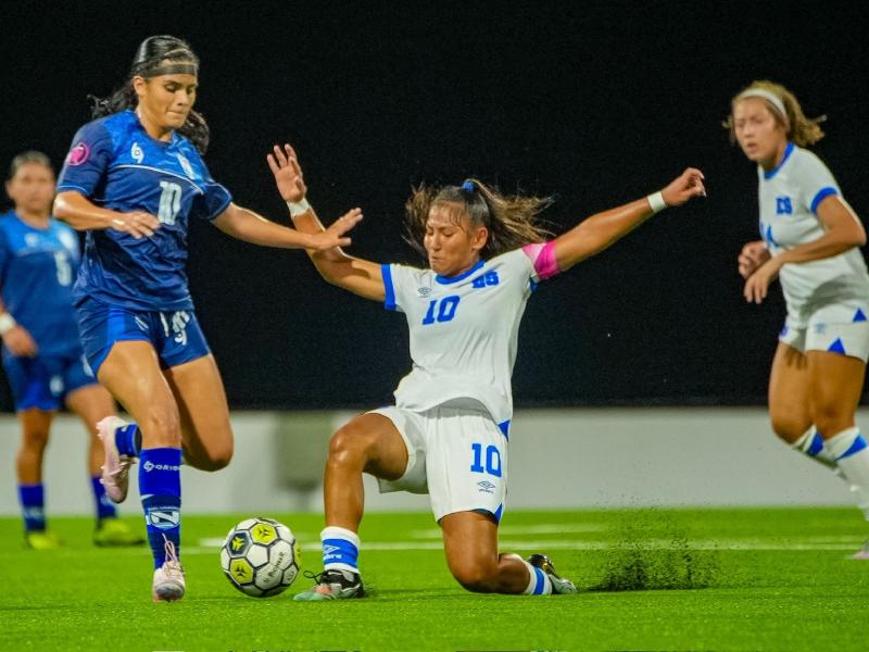 Valentina Alvarenga Selecta Femenina Sub-16 El Salvador