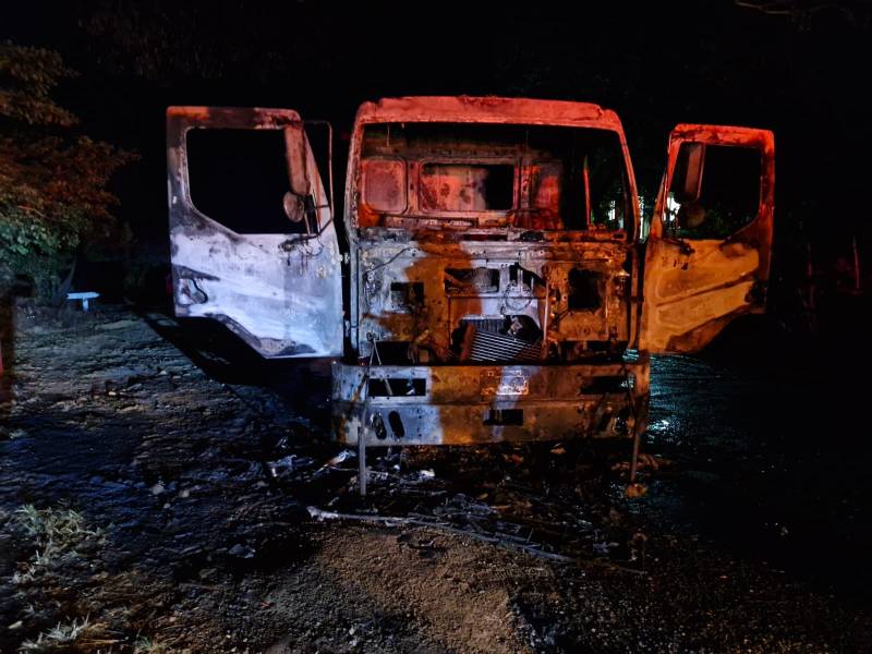 Un accidente deja un fallecido y dos vehículos incendiados | cortesía.