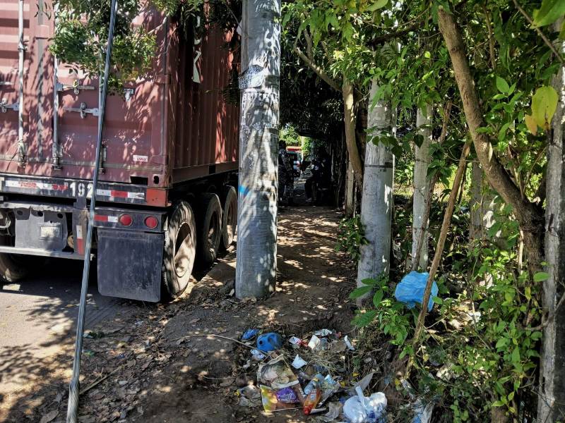 Esta es la escena del accidente ocurrido en Ciudad Arce. Foto / Cortesía