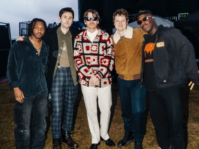 Foster the People trae un gran espectáculo para sus fans salvadoreños. | Foto: Instagram @fosterthepeople