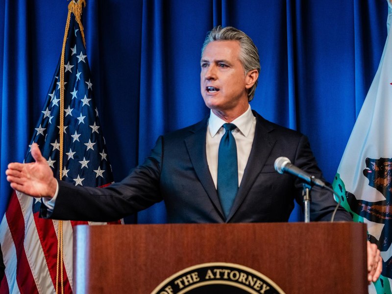 gobernador de California, Gavin Newsom