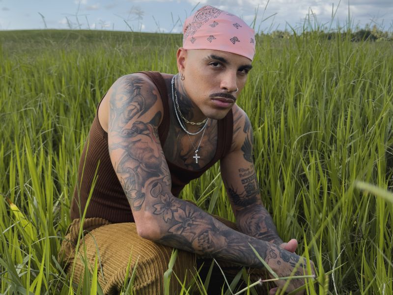 El miércoles 12 de noviembre, Rauw lanzará un documental extendido que permitirá a los fans de todo el mundo conocer más a fondo el video. | Foto: Sony Music