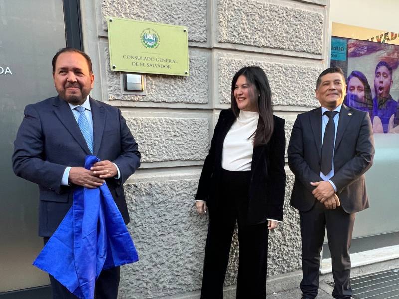 Consulado- Milán Italia- Inauguración- El Salvador