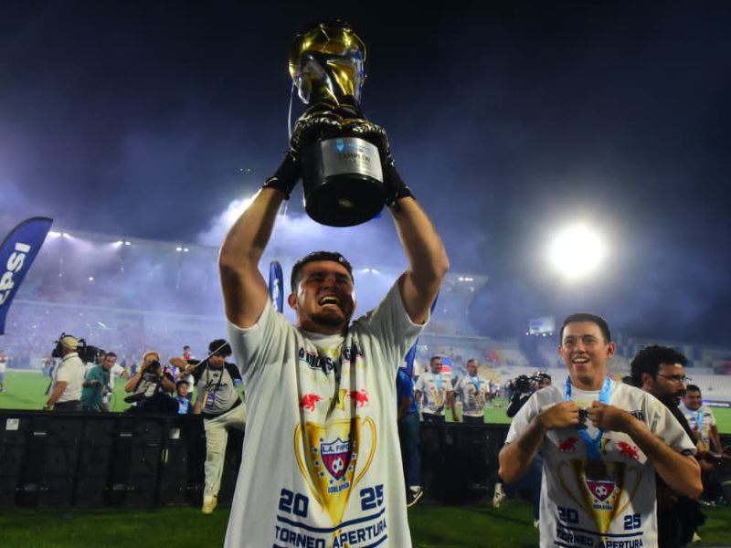 El portero de Firpo, Felipe Amaya, un héroe de la final pampera. Foto: EDH Emerson del Cid