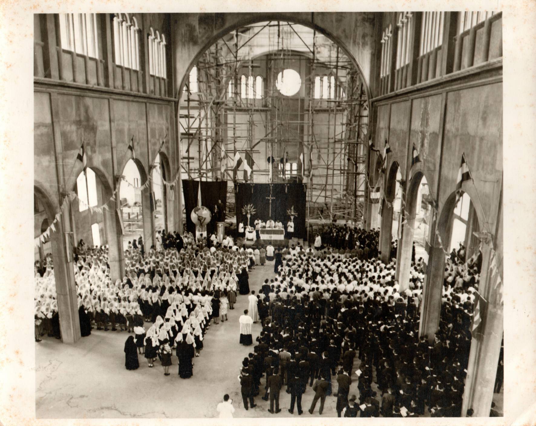 Iglesia Don Rúa- Publicar- Celebración- Construcción