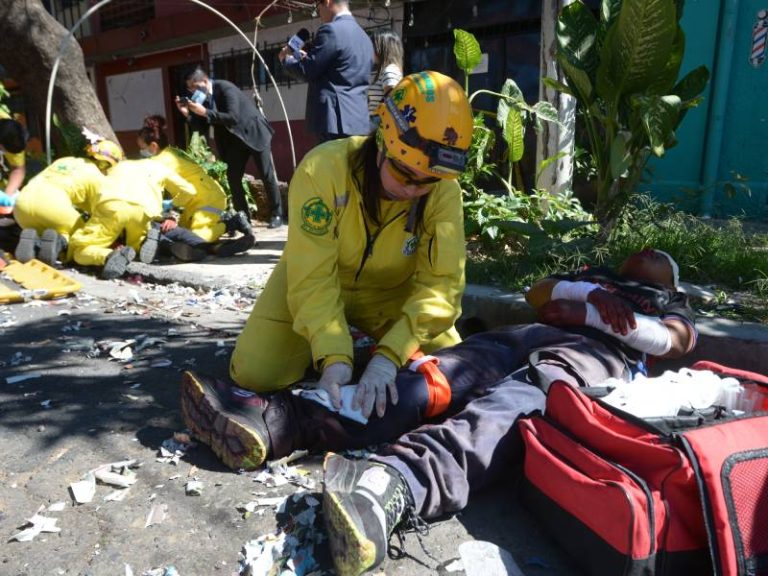 JR- Simulacro- Pólvora- Fiestas- Navidad- Comandos- Fin de Año