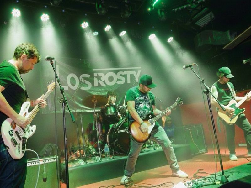 Los Rosty traen nuevo material musical.