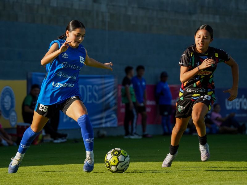 Selecta Femenina El Salvador Sub-17