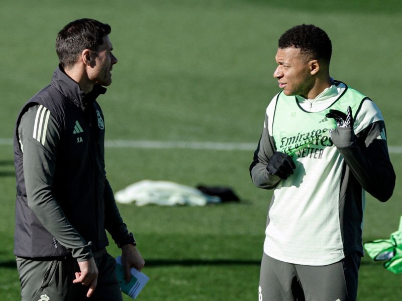Xabi Alonso Kylian Mbappe Real Madrid