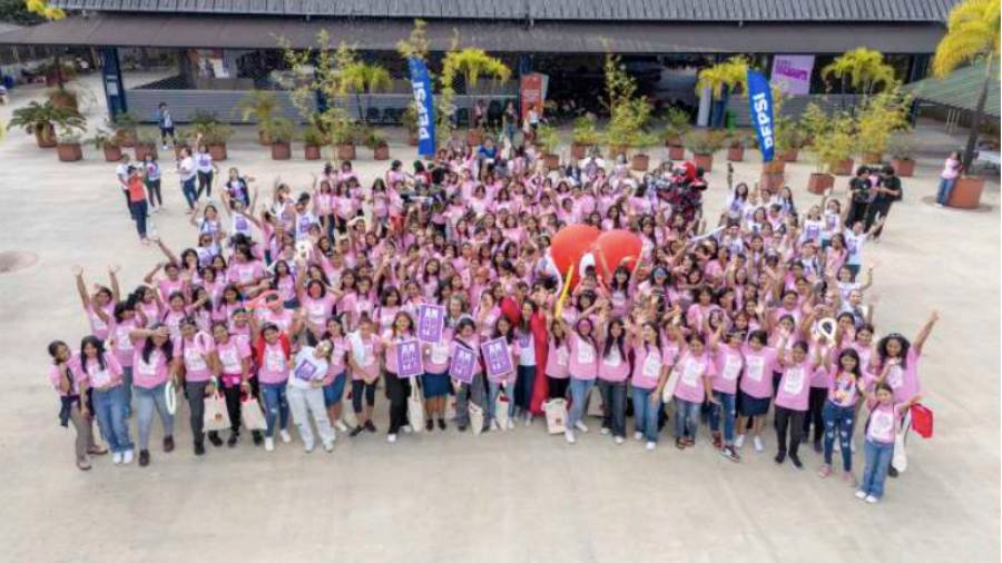 Festival AMARTE: un día para que 500 niñas descubran su voz a través del arte. Foto: Cortesía