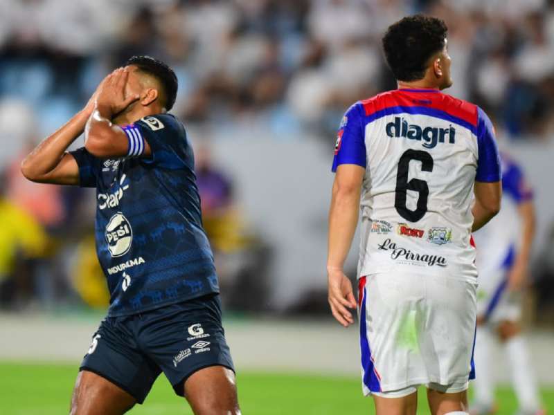 Acciones de la final entre Alianza y Firpo. Foto EDH / Emerson Del Cid