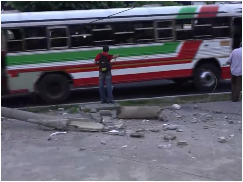 Hombre murió atropellado en la Manuel Enrique Araujo. Foto / Cortesía