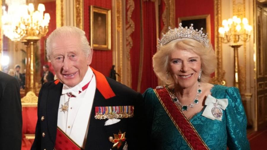 Biógrafo de Carlos III destaca que es un rey "feliz" que dejó atrás a príncipe "frustrado". Foto: AFP