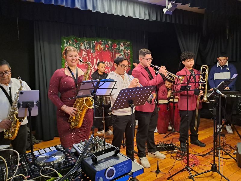 La comunidad salvadoreña y latinoamericana de Varese celebró la Navidad y el Fin de Año. Foto cortesía