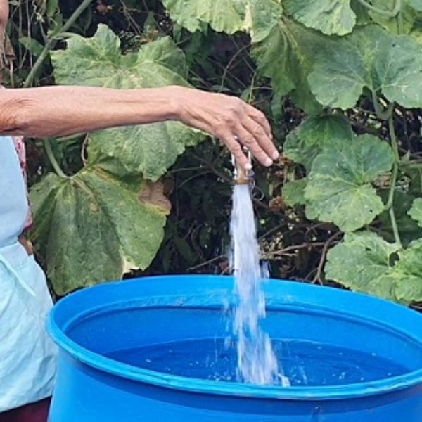 El comité denunció sobre advertencias del corte del servicio. Foto EDH/Referencia
