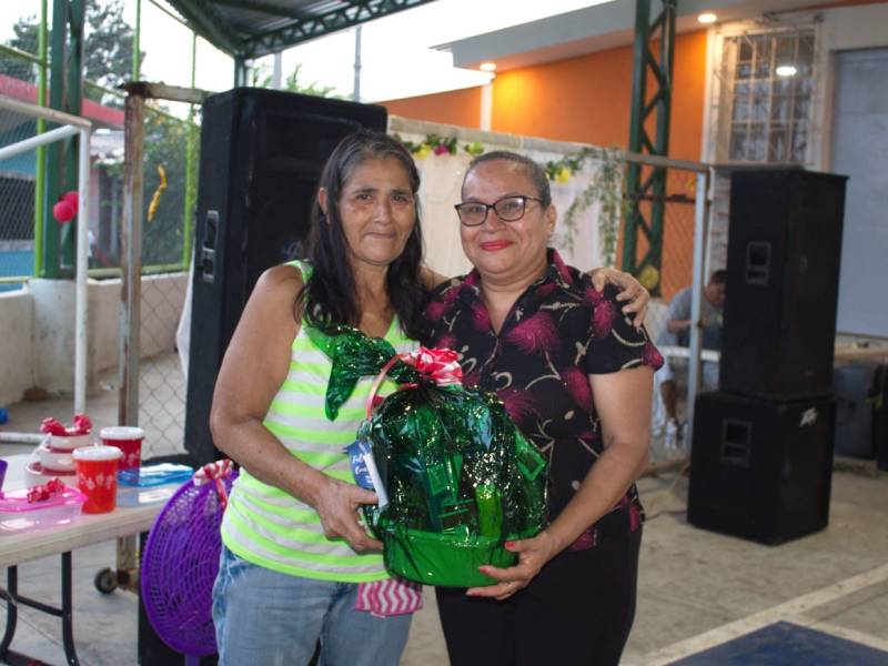 Angela Orellana- Solidaridad