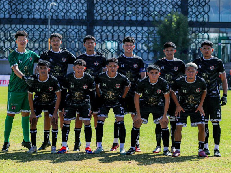 El equipo juvenil Atlético Balboa, durante su último partido en México. Foto: Cortesía Atlético Balboa