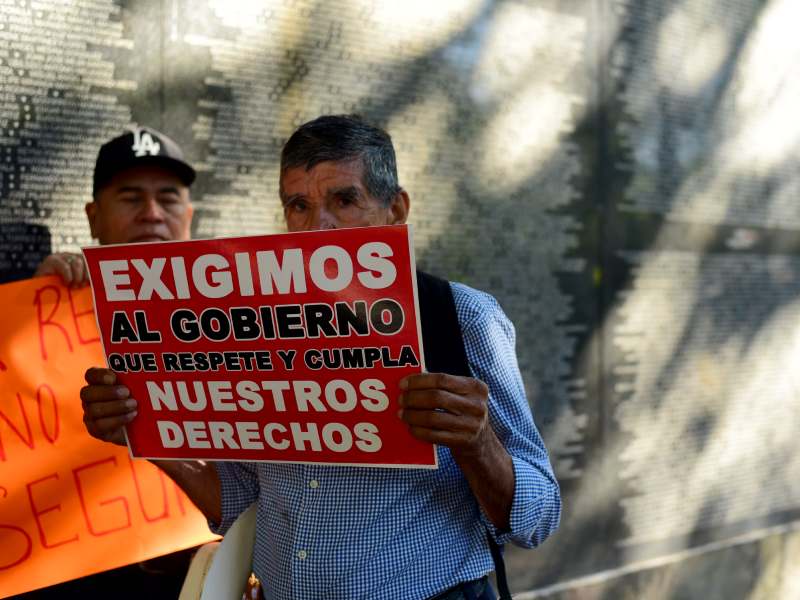 Alges lisiados de guerra conmemoran acuerdos de paz