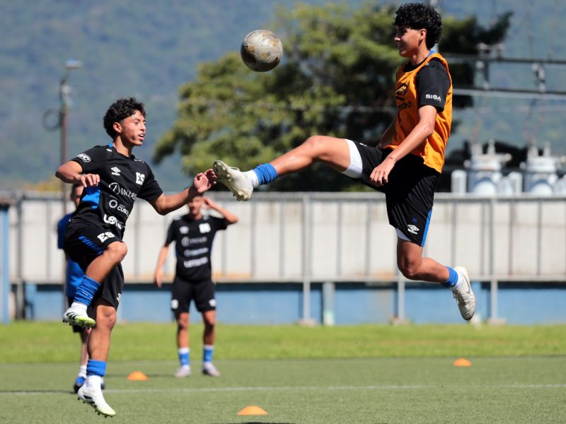 Entreno Selecta Sub-17 El Salvador