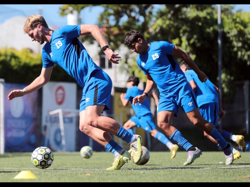 Entreno Selecta Sub-20 El Salvador Concacaf