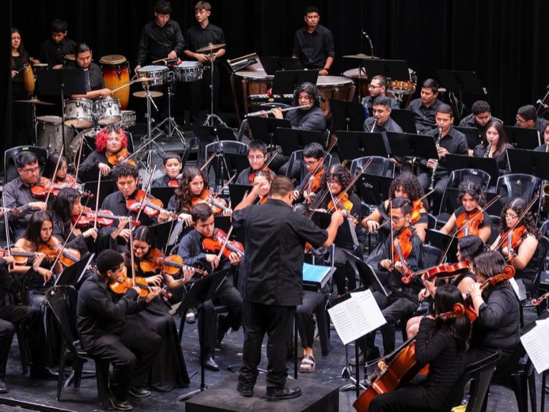 Talentos de la Escuela Nacional de Música de El Salvador en concierto