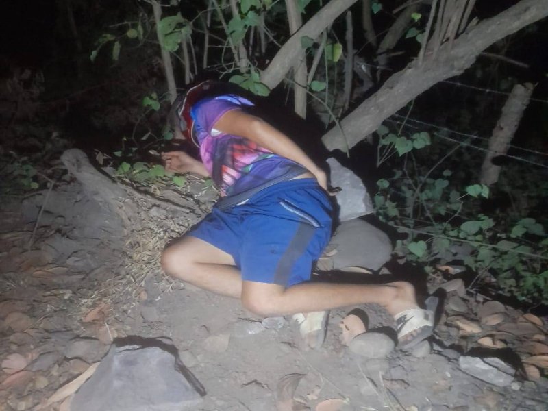 El motociclista fue trasladado a un centro asistencial. Foto EDH/Cortesía