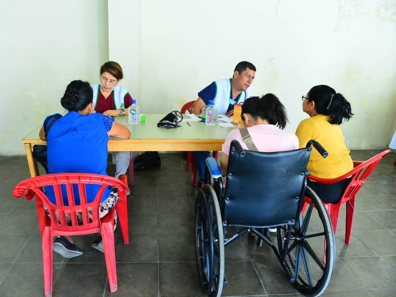 LM- Jornada Medica- Movir- Familia- Victimas- Regimen