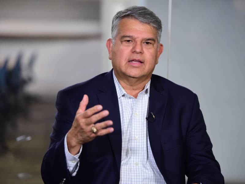 Luis Parada-Excandidato presidencial- Caso- Norman Quijano