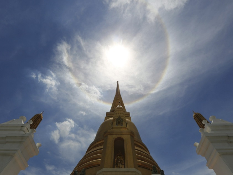 Halo de luz sobre Tailandia