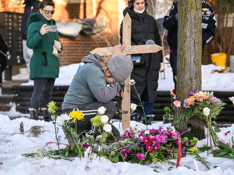 Monumento mujer asesinada agentes ICE en Minnesota